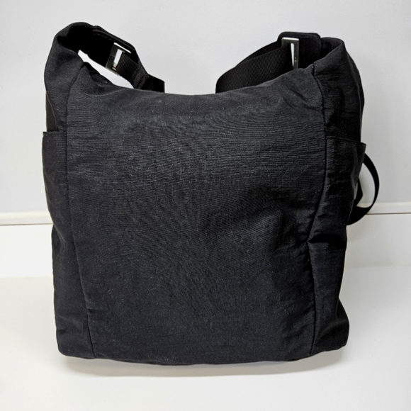 Baggallini Black Nylon Crossbody Travel Bag Purse - Picture 3 of 9